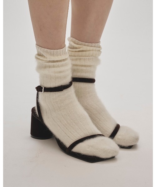 TODAYFUL（トゥデイフル）の「Belt Velour Sandals（サンダル・レディース・ダークブラウン/ブルー系その他・36inch/37inch/38inch）」の11枚目の写真