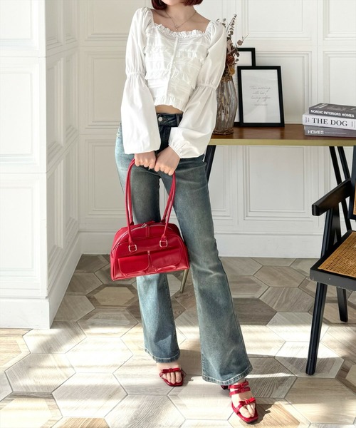 clear（クリア）の「フロントフリルスクエアネックブラウス[着回し力万能 大人綺麗目]（シャツ/ブラウス・レディース・サックスブルー/オフホワイト/ブラック・F）」の6枚目の写真