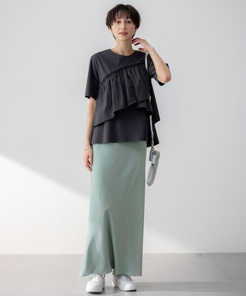 23区 S（ニジュウサンクチイサイサイズ）の「【汗じみ防止/洗える】ランダムフリルジャージー ドッキング カットソー（Tシャツ/カットソー・レディース・ホワイト系/ブラック系/ダークグリーン系/グレー系・32）」の17枚目の写真