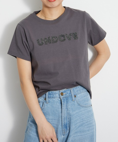 UNDOVE(アンドゥーブ)の「〈UNDOVE〉【コットン/天然素材/敏感肌/肌に優しい/ロゴ/デザインTシャツ/立体ロゴ/短め丈/サマーTシャツ/ロゴT/白T/カジュアルTシャツ】綿100%ツイードロゴショート丈Tシャツ(Tシャツ/カットソー・レディース・ホワイト系その他/チャコール・MEDIUM/X-LARGE/LARGE)」の2枚目の写真