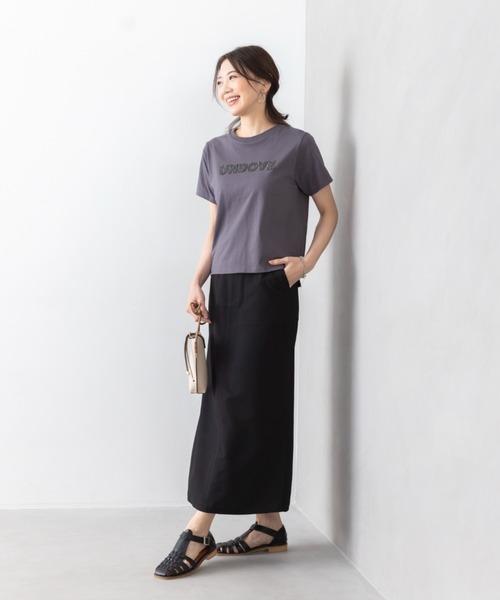 UNDOVE(アンドゥーブ)の「〈UNDOVE〉【コットン/天然素材/敏感肌/肌に優しい/ロゴ/デザインTシャツ/立体ロゴ/短め丈/サマーTシャツ/ロゴT/白T/カジュアルTシャツ】綿100%ツイードロゴショート丈Tシャツ(Tシャツ/カットソー・レディース・ホワイト系その他/チャコール・MEDIUM/X-LARGE/LARGE)」の7枚目の写真