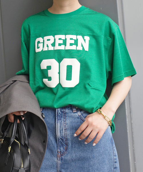 VOTE MAKE NEW CLOTHES(ボートメイクニュークローズ)の「VOTE MAKE NEW CLOTHES FOOTBALL T SHIRT 25SSVMVC-005CS(Tシャツ/カットソー・レディース・ボルドー/グリーン・FREE)」の6枚目の写真