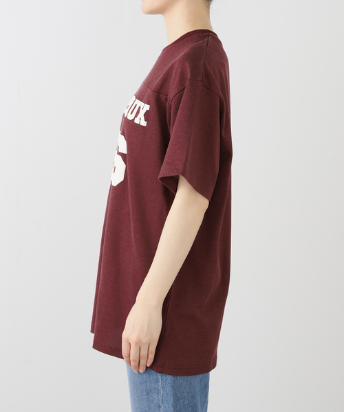 VOTE MAKE NEW CLOTHES(ボートメイクニュークローズ)の「VOTE MAKE NEW CLOTHES FOOTBALL T SHIRT 25SSVMVC-005CS(Tシャツ/カットソー・レディース・ボルドー/グリーン・FREE)」の18枚目の写真