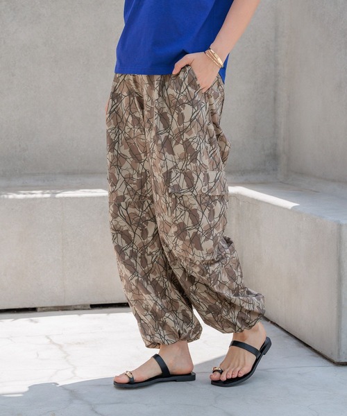 HEREIAM(ヘレイアム)の「【HEREIAM】カーブミリタリーパンツ(その他パンツ・レディース・カーキ/ブラック/カモフラージュ・MEDIUM/SMALL)」の5枚目の写真