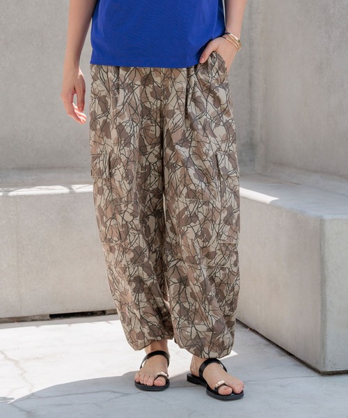 HEREIAM(ヘレイアム)の「【HEREIAM】カーブミリタリーパンツ(その他パンツ・レディース・カーキ/ブラック/カモフラージュ・MEDIUM/SMALL)」の4枚目の写真