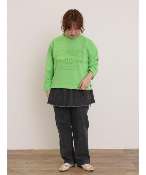 Samansa Mos2(サマンサ モスモス)の「ピグメント加工ロゴ刺繍ロングTシャツ(Tシャツ/カットソー・レディース・ピンク/チャコールグレー/オフホワイト/グリーン・F)」の5枚目の写真