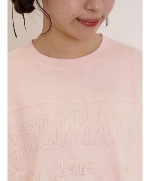 Samansa Mos2(サマンサ モスモス)の「ピグメント加工ロゴ刺繍ロングTシャツ(Tシャツ/カットソー・レディース・ピンク/チャコールグレー/オフホワイト/グリーン・F)」の9枚目の写真