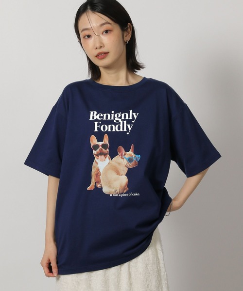 LAKOLE(ラコレ)の「ドッグプリントロゴTEE / 328629(Tシャツ/カットソー・レディース・チャコール/アイボリー/ベージュ/ネイビー・FREE)」の4枚目の写真