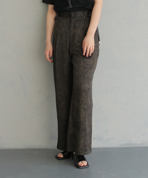 &g'aime（アンジェム）の「【&g'aime】ボタニカルプリントワイドパンツ　Botanical Print Wide-Leg Pants（スラックス・レディース・ホワイト/ブラック・FREE）」の21枚目の写真