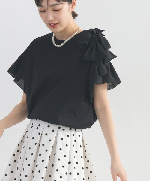 PICCIN(ピッチン)の「肩リボンモチーフカットソー(Tシャツ/カットソー・レディース・オフホワイト/ブラック・M)」の1枚目の写真