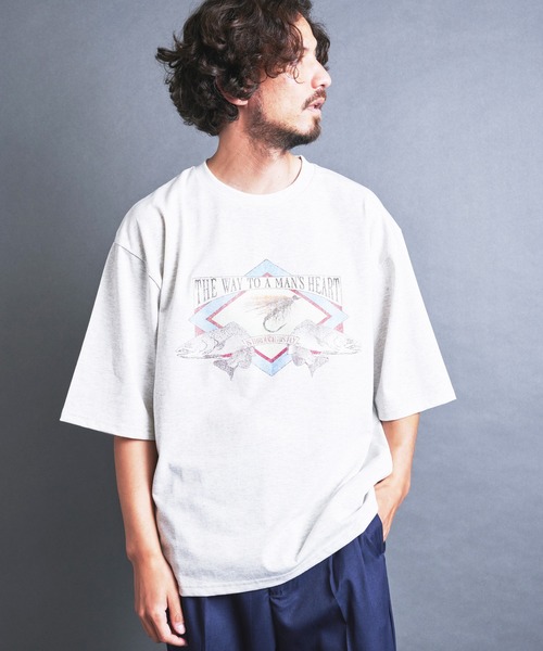 COMMON WARE(コモンウェアー)の「COMMONWARE:"TROUT"PRINT TEE S/S(Tシャツ/カットソー・メンズ・ホワイト/グリーン/アッシュグレー・M/XL/L)」の2枚目の写真