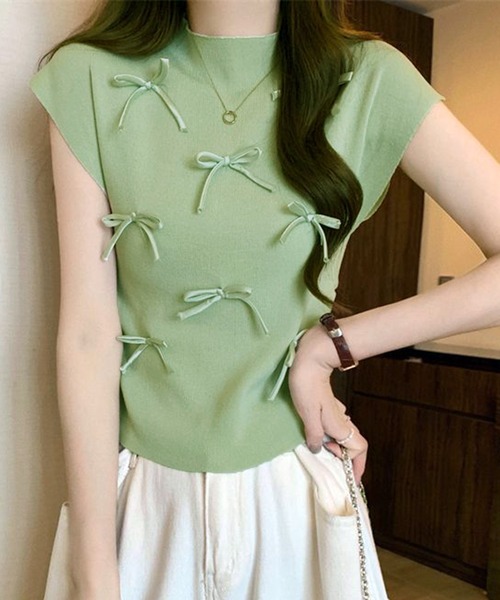 VIBGYOR(ヴィブジョー)の「【EIZZ/アイズ】リボンディテール リブニット ノースリーブトップス(Tシャツ/カットソー・レディース・アイボリー/レッド/ピンク/グリーン/ブラック・FREE)」の4枚目の写真