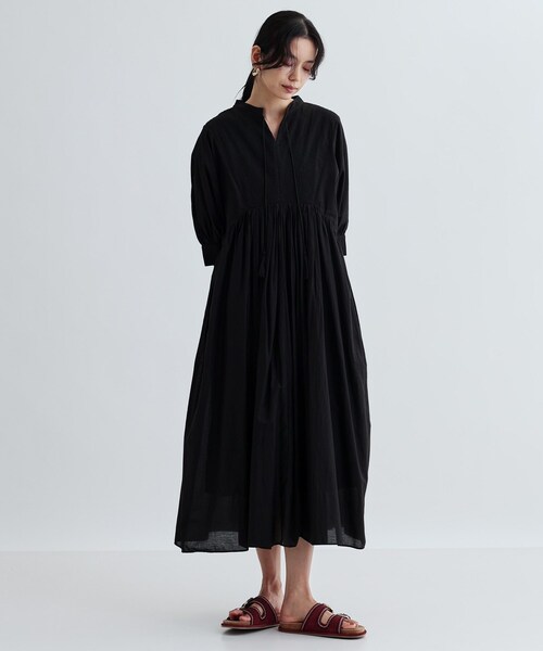 GALLEST（ギャレスト）の「ピンタックコットンワンピース（ワンピース・レディース・ブラック/オレンジ・38）」の2枚目の写真