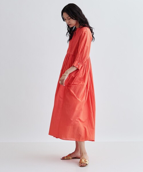 GALLEST（ギャレスト）の「ピンタックコットンワンピース（ワンピース・レディース・ブラック/オレンジ・38）」の4枚目の写真