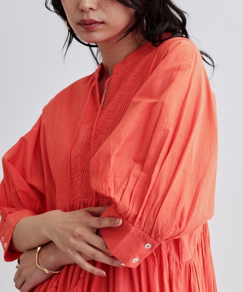 GALLEST（ギャレスト）の「ピンタックコットンワンピース（ワンピース・レディース・ブラック/オレンジ・38）」の8枚目の写真