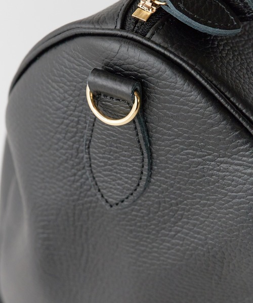 YOUNG&OLSEN The DRYGOODS STORE（ヤングアンドオルセン）の「YOUNG & OLSEN/ヤングアンドオルセン EMBOSSED LEATHER D BOSTON M ボストンバッグ 2026年春夏（ボストンバッグ・レディース・ベージュ/ブラック/ブラウン/ホワイト・FREE）」の9枚目の写真