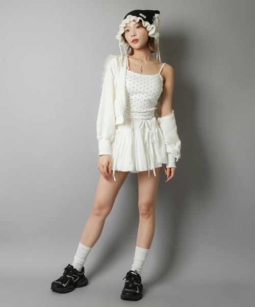 SPINNS(スピンズ)の「猫耳ニット帽/フリルリボン(ニットキャップ/ビーニー・レディース・ブラック/アイボリー・ONESIZE)」の9枚目の写真