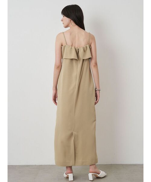 ELENDEEK（エレンディーク）の「ラペルIラインキャミワンピース（ワンピース・レディース・ブラック/ブラウン/ベージュ・01/02）」の7枚目の写真