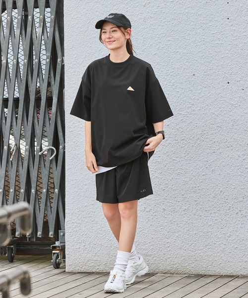 KELTY（ケルティ）の「【セットアップ可】KELTY/ケルティ 別注 ワンポイントロゴ 4WAYストレッチ ドローコード ビッグシルエット半袖Tシャツ / UVカット（Tシャツ/カットソー・レディース・ネイビー/チャコール/ブラック/グレイッシュベージュ・M/L）」の9枚目の写真