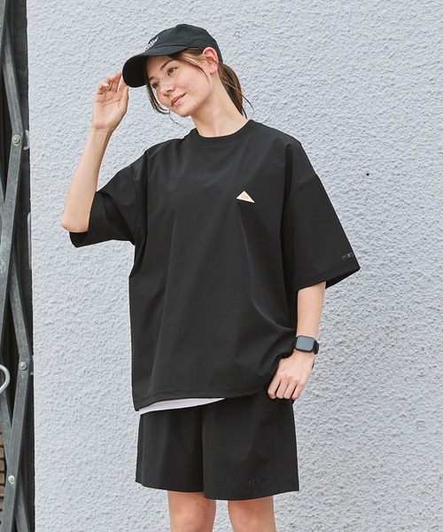 KELTY（ケルティ）の「【セットアップ可】KELTY/ケルティ 別注 ワンポイントロゴ 4WAYストレッチ ドローコード ビッグシルエット半袖Tシャツ / UVカット（Tシャツ/カットソー・レディース・ネイビー/チャコール/ブラック/グレイッシュベージュ・M/L）」の10枚目の写真