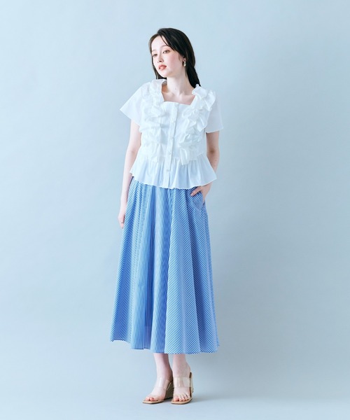 Audie a Muses（オーディアミューズ）の「バイヤス使いフレアスカート/ストライプ（スカート・レディース・ブルー・38/40/42）」の11枚目の写真