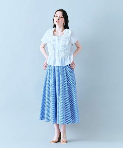 Audie a Muses（オーディアミューズ）の「バイヤス使いフレアスカート/ストライプ（スカート・レディース・ブルー・38/40/42）」の12枚目の写真
