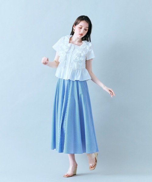 Audie a Muses（オーディアミューズ）の「バイヤス使いフレアスカート/ストライプ（スカート・レディース・ブルー・38/40/42）」の14枚目の写真