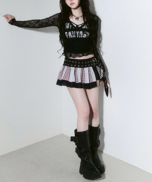 CHERRYQUIRI(チェリーキュリー)の「【CHERRYQUIRI】seethrough v neck shirring sleeve / 【チェリーキュリー】シースルーVネックシャーリング長袖トップス(その他トップス・レディース・ホワイト/ブラック・ONE SIZE)」の18枚目の写真