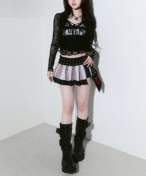 CHERRYQUIRI(チェリーキュリー)の「【CHERRYQUIRI】seethrough v neck shirring sleeve / 【チェリーキュリー】シースルーVネックシャーリング長袖トップス(その他トップス・レディース・ホワイト/ブラック・ONE SIZE)」の19枚目の写真