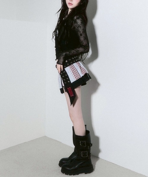 CHERRYQUIRI(チェリーキュリー)の「【CHERRYQUIRI】seethrough v neck shirring sleeve / 【チェリーキュリー】シースルーVネックシャーリング長袖トップス(その他トップス・レディース・ホワイト/ブラック・ONE SIZE)」の20枚目の写真