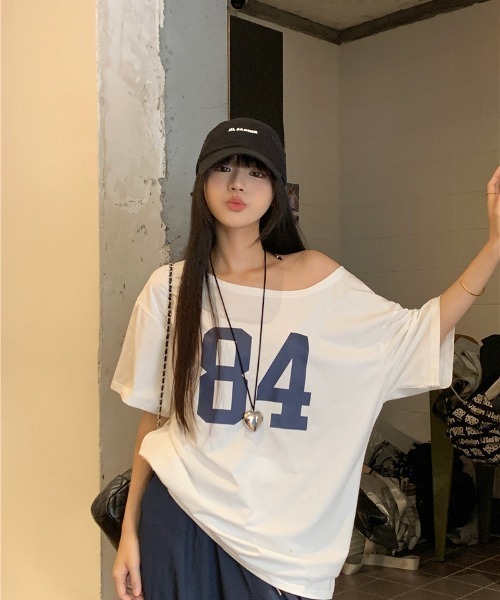 Y2K 半袖 Tシャツ ショート丈 ワンショルダー カジュアル 半T セール】オフショルダー ナンバリング ロゴ プリント 韓国