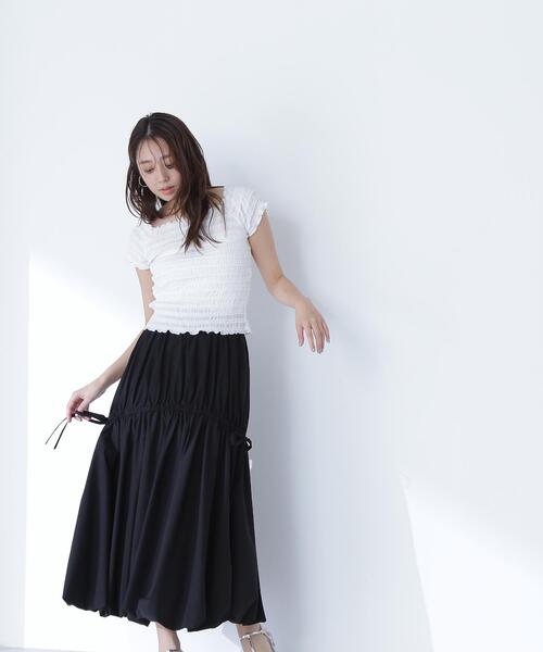 NATURAL BEAUTY BASIC(ナチュラルビューティーベーシック)の「◇【THINK BEAUTY】【麻亜里さんコラボ】タフタギャザーバルーンスカート(スカート・レディース・ベージュ/ブラック/オフホワイト・SMALL/MEDIUM/P/S)」の1枚目の写真