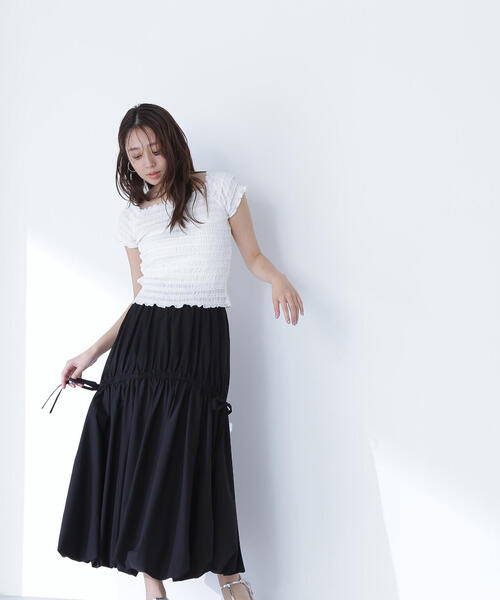 NATURAL BEAUTY BASIC(ナチュラルビューティーベーシック)の「◇【THINK BEAUTY】【麻亜里さんコラボ】タフタギャザーバルーンスカート(スカート・レディース・ベージュ/ブラック/オフホワイト・SMALL/MEDIUM/P/S)」の1枚目の写真