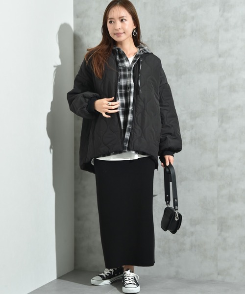 INTERPLANET（インタープラネット）の「ウェーブキルトＺＩＰブルゾン（ノーカラーコート・レディース・アイボリー/オリーブ/ブラック・FREE）」の7枚目の写真