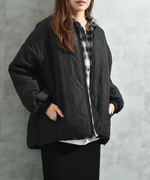 INTERPLANET（インタープラネット）の「ウェーブキルトＺＩＰブルゾン（ノーカラーコート・レディース・アイボリー/オリーブ/ブラック・FREE）」の11枚目の写真