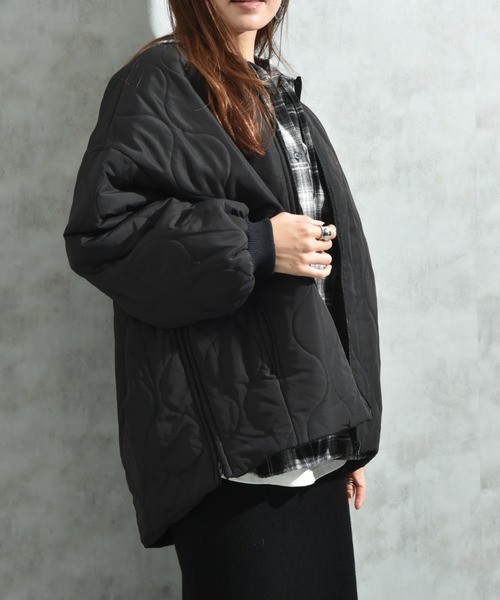 INTERPLANET（インタープラネット）の「ウェーブキルトＺＩＰブルゾン（ノーカラーコート・レディース・アイボリー/オリーブ/ブラック・FREE）」の12枚目の写真