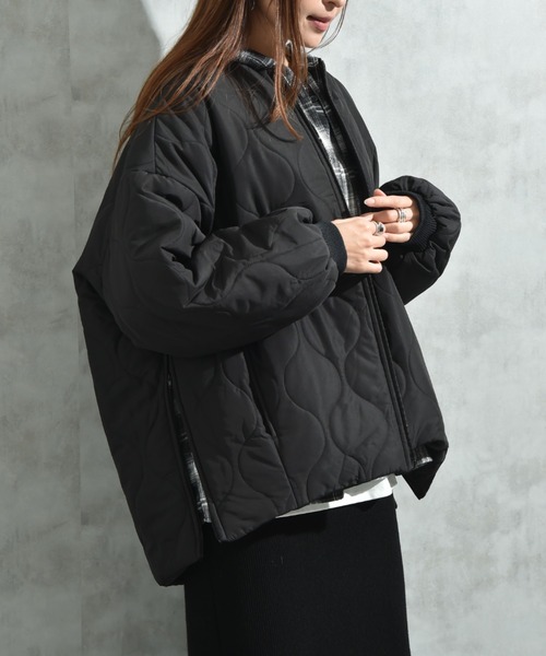 INTERPLANET（インタープラネット）の「ウェーブキルトＺＩＰブルゾン（ノーカラーコート・レディース・アイボリー/オリーブ/ブラック・FREE）」の13枚目の写真