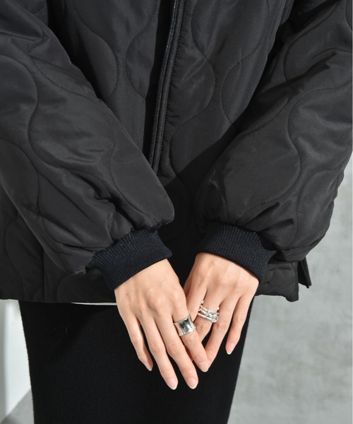 INTERPLANET（インタープラネット）の「ウェーブキルトＺＩＰブルゾン（ノーカラーコート・レディース・アイボリー/オリーブ/ブラック・FREE）」の18枚目の写真