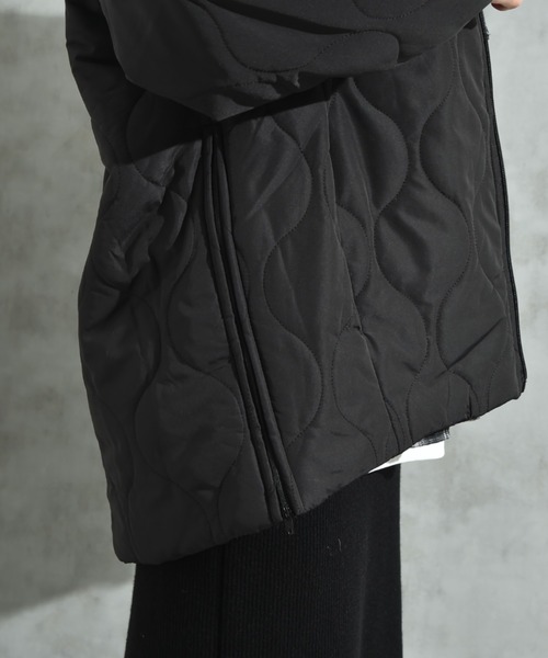 INTERPLANET（インタープラネット）の「ウェーブキルトＺＩＰブルゾン（ノーカラーコート・レディース・アイボリー/オリーブ/ブラック・FREE）」の20枚目の写真