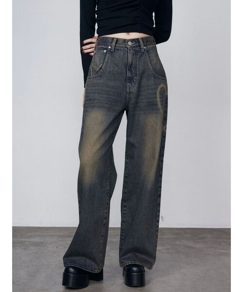 セール】グラフィックルーズジーンズ（デニムパンツ）｜EMODA