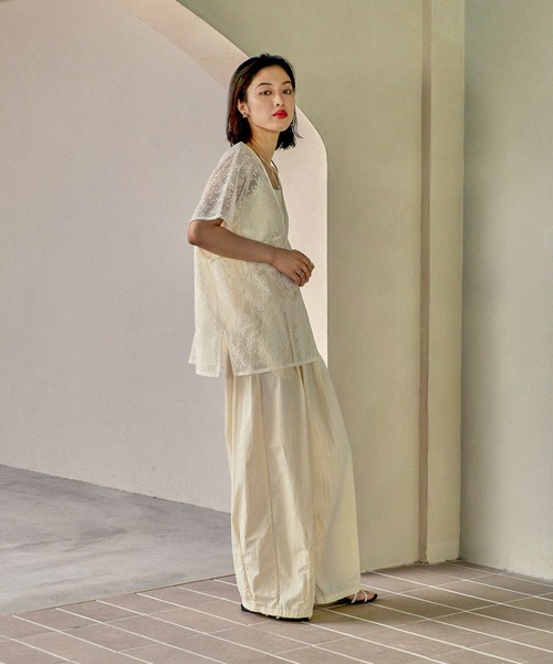 LEPSIM(レプシィム)の「2WAYレースブラウス 570820(シャツ/ブラウス・レディース・ベージュ系その他/ブラック/アイボリー・FREE)」の6枚目の写真