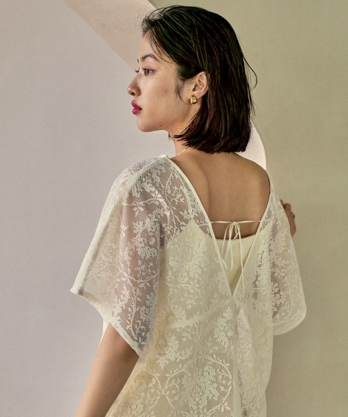 LEPSIM(レプシィム)の「2WAYレースブラウス 570820(シャツ/ブラウス・レディース・ベージュ系その他/ブラック/アイボリー・FREE)」の12枚目の写真