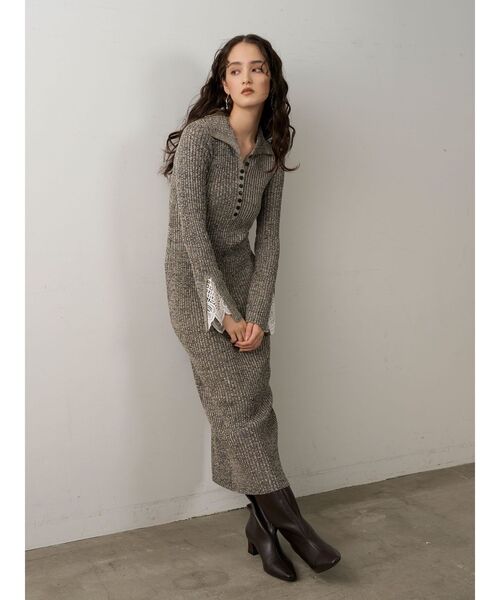 LAGUNAMOON（ラグナムーン）の「レーススリーブネップリブニットワンピース（ワンピース・レディース・ブラック/ベージュ/その他1/チャコールグレー・SMALL/MEDIUM）」の10枚目の写真