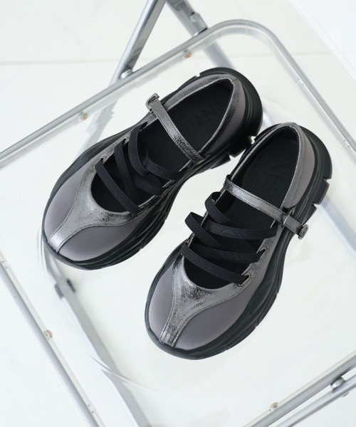 VIVIAN（ヴィヴィアン）の「厚底レースアップメリージェーンスニーカー ZOZOTOWN+オフィシャルサイト限定商品（スニーカー・レディース・グレー/ブラック・S/M/L/LL）」の2枚目の写真