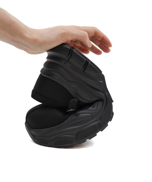 VIVIAN（ヴィヴィアン）の「厚底レースアップメリージェーンスニーカー ZOZOTOWN+オフィシャルサイト限定商品（スニーカー・レディース・グレー/ブラック・S/M/L/LL）」の6枚目の写真