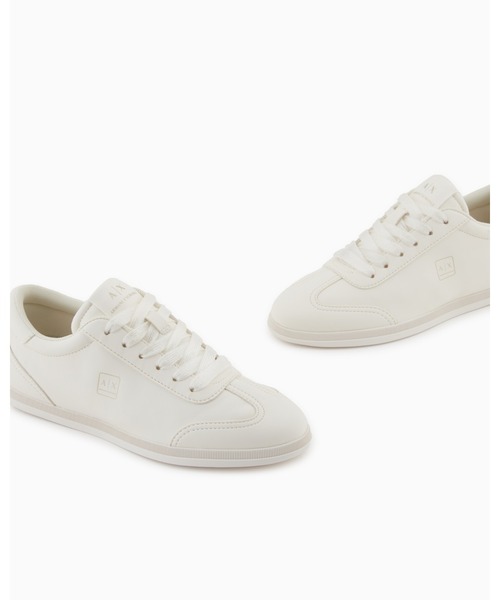 ARMANI EXCHANGE(アルマーニエクスチェンジ)の「【A|X アルマーニ エクスチェンジ】ワンポイント レースアップスキニースニーカー(スニーカー・レディース・オフホワイト/ブラック・36/37/37.5/38/38.5/39/36.5)」の3枚目の写真