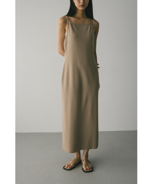 STYLEMIXER(スタイルミキサー)の「ナローシルエットニットワンピース(ワンピース・レディース・ブラック/レッド/ベージュ・SMALL/MEDIUM)」の3枚目の写真