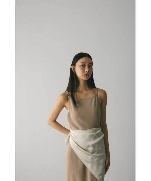 STYLEMIXER(スタイルミキサー)の「ナローシルエットニットワンピース(ワンピース・レディース・ブラック/レッド/ベージュ・SMALL/MEDIUM)」の20枚目の写真