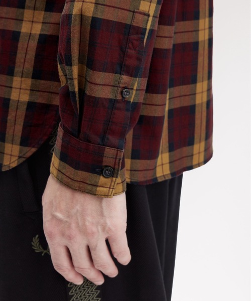 FRED PERRY(フレッドペリー)の「Tartan Twill Shirt/タータンツイルシャツ(シャツ/ブラウス・メンズ・ダークブルー/ワインレッド・M/S/L)」の5枚目の写真