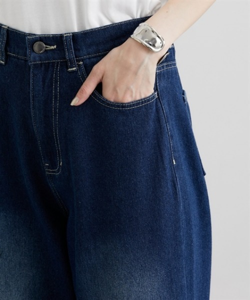 nissen(ニッセン)の「ゆるっと美脚ストレートデニムパンツ(デニムパンツ・レディース・ブラック/インディゴブルー/ケミカルウォッシュ・M/L)」の10枚目の写真